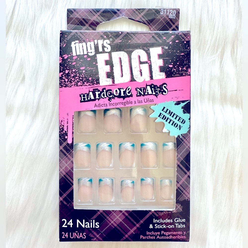 METALLIC FRENCH NAILS